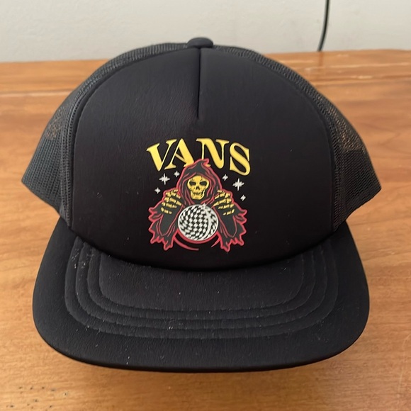 Vans Other - Vans Future Reaper Trucker SnapBack Hat